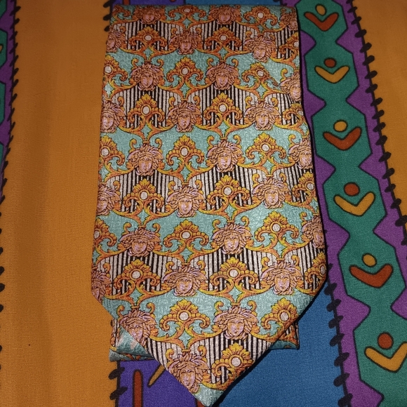 80s Gianni Versace Medusa Face All Over Print Vintage Silk Suit Tie
